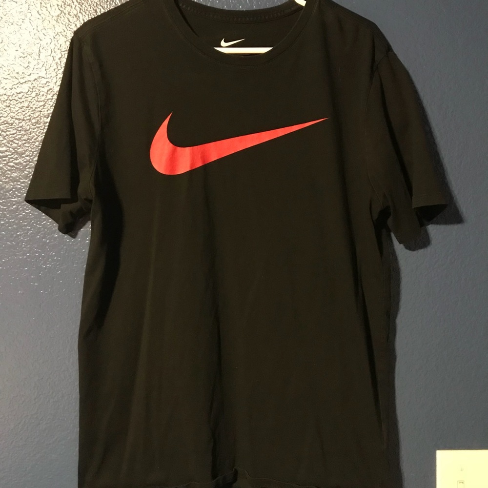 Nike Black T-Shirt Size L